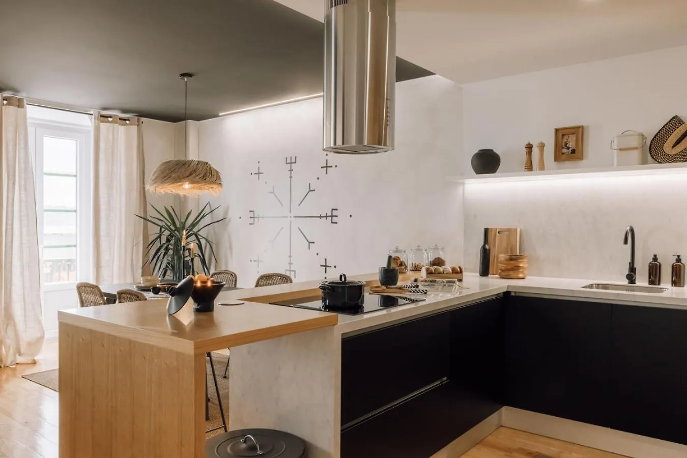 Tassil - 2 Bedrooms In Santos Lisboa 0*,  Portugal